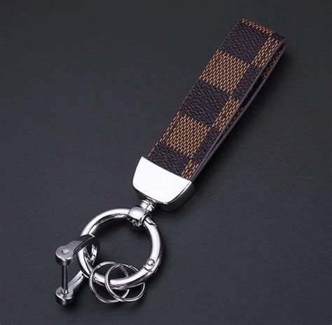 louis vuitton sleutelhanger tweedehands|Vind louis vuitton .